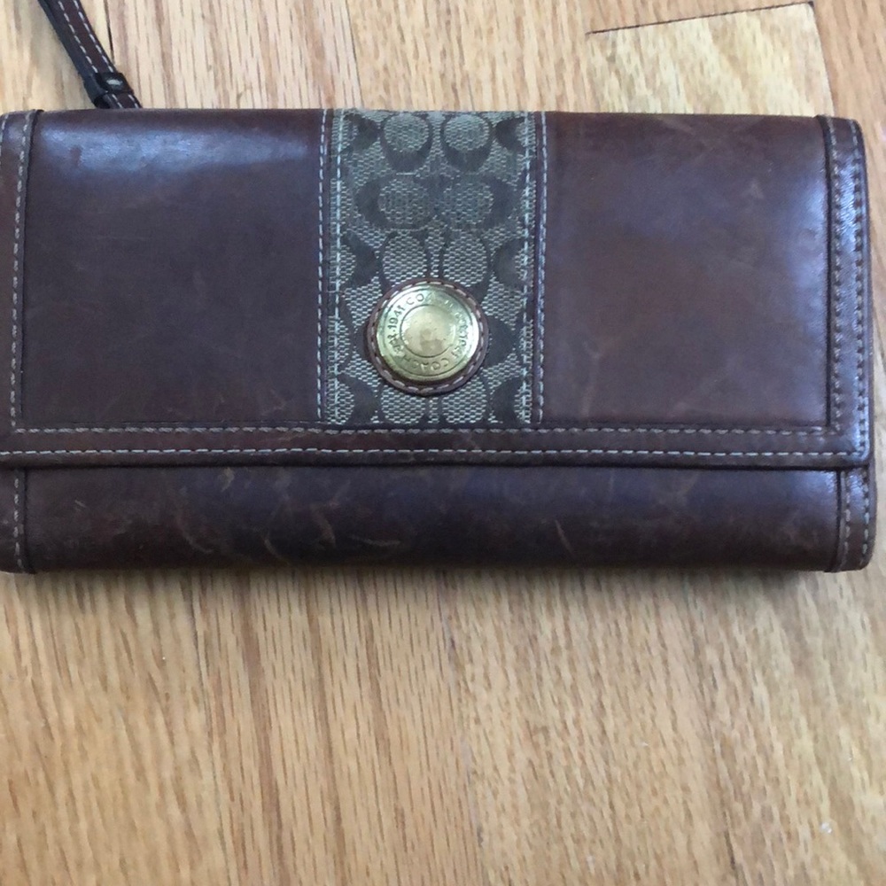 Vintage coach leather wallet and checkbook cover
